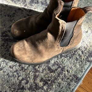 Blundstone Brown Chelsea Boots Weathered Suede